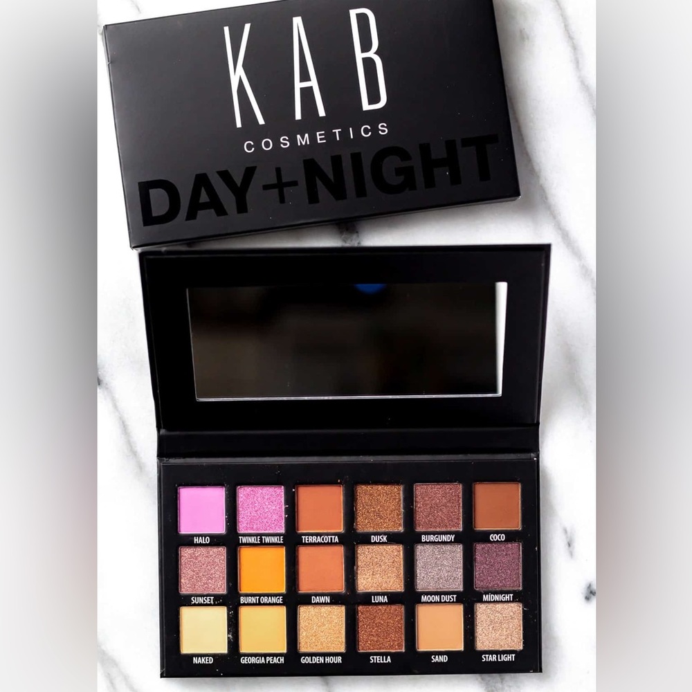 New! KAB COSMETICS DAY + NIGHT EYESHADOW PALETTE